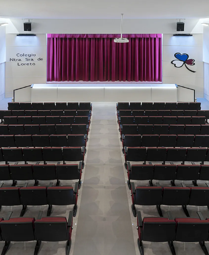 Cota Cero Interiorismo sala de actos