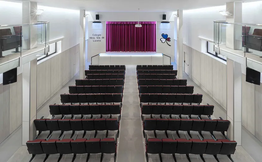 Cota Cero Interiorismo sala de actos
